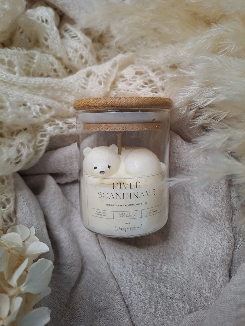 Petite bougie - Hiver scandinave (Musc, fleurs blanches)