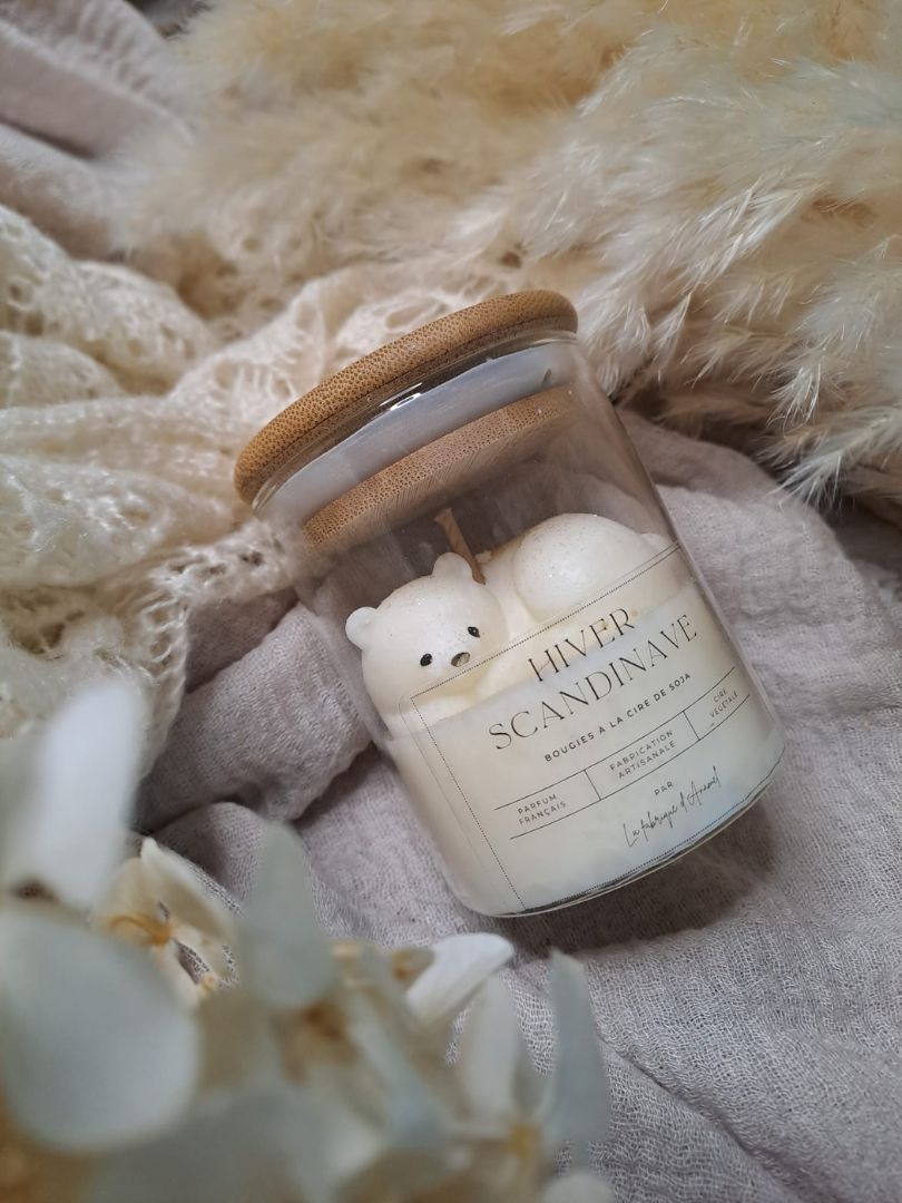 Petite bougie - Hiver scandinave (Musc, fleurs blanches)